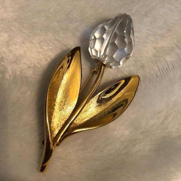 Beautiful Gold Tulip Crystal Brooch
